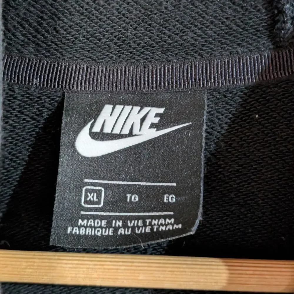 Nike | Men's Black Pullover Hoodie Sweatshirt | Size XL